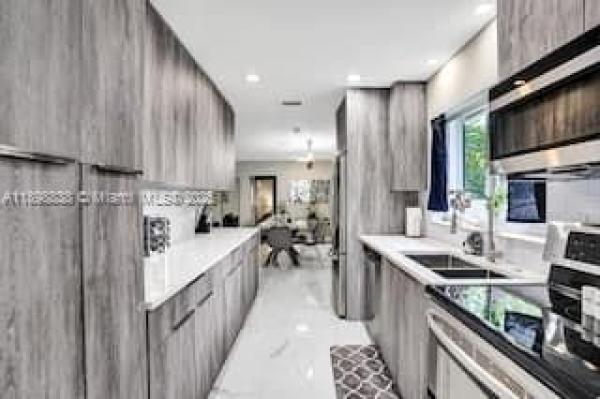 Sunset Trails, 1321 S 16th Ave, Hollywood, Florida 33020, image 1