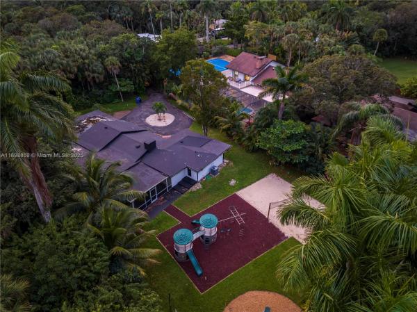 2100 SW 28th Way, Fort Lauderdale, Florida 33312, image 1