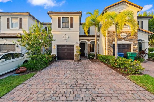 Villa Bello, 11255 NW 88th St, Doral, Florida 33178, image 1