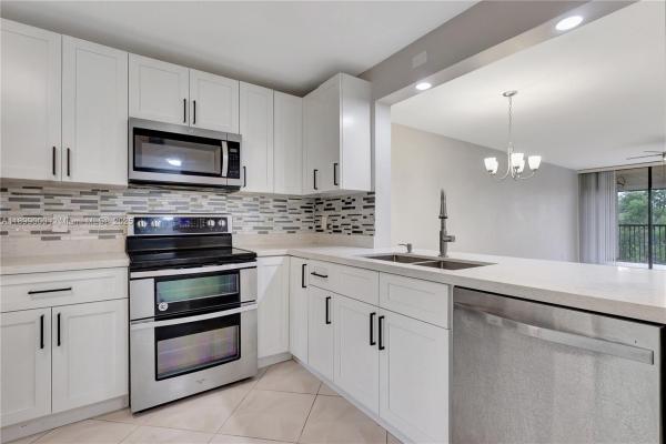 Jacaranda Heights, 8592 W Sunrise Blvd #317, Plantation, Florida 33322, image 1