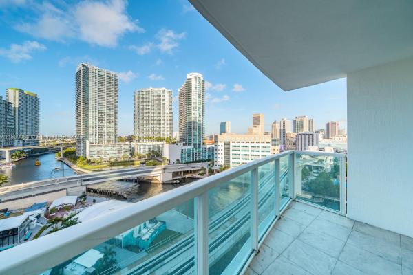 Brickell On The River North Tower, 31 SE 5th St #1507, Miami, Florida 33131, image 1