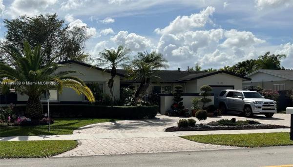 Miami, Florida 33186, image 1