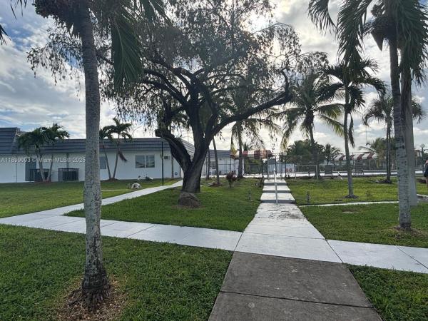 Romont South, 20320 NE 2nd Ave #7, Miami Gardens, Florida 33179, image 1