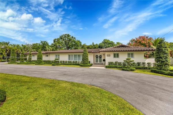 Perrine Grant, 18455 SW 80th Ave, Cutler Bay, Florida 33157, image 1