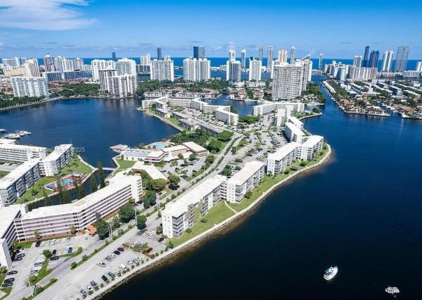 Point East, 2920 Point East Dr #N311, Aventura, Florida 33160, image 1