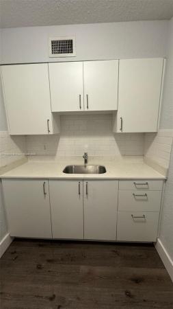 River Grand 2, 2330 NW 11th St #46, Miami, Florida 33125, image 1