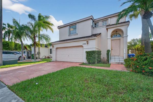 Royal Bay, 1392 NW 159th Ln, Pembroke Pines, Florida 33028, image 2
