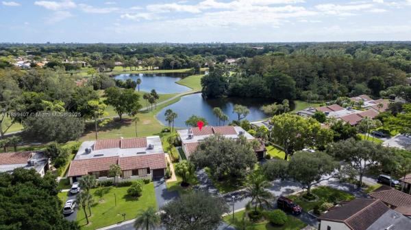 Glades Of Boca Lago, 21686 Arriba Real, Boca Raton, Florida 33433, image 2