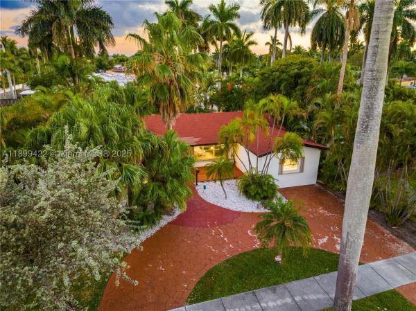 Country Club Homes, 1244 Garfield St, Hollywood, Florida 33019, image 3