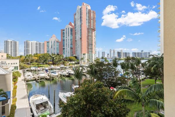 Aventura, Florida 33180, image 1