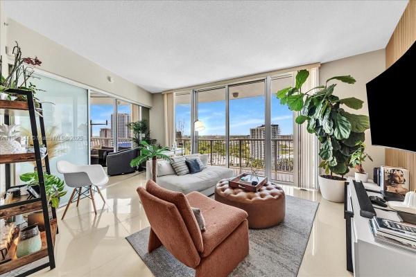 Opera Tower, 1750 N Bayshore Dr #2015, Miami, Florida 33132, image 1