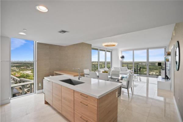 The Harbour North Tower, 16385 Biscayne Blvd #2901, North Miami Beach, Florida 33160, image 1