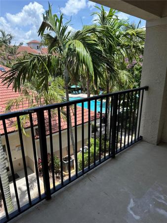 Poinciana Place, 5840 W Sample Rd #306, Coral Springs, Florida 33067, image 1