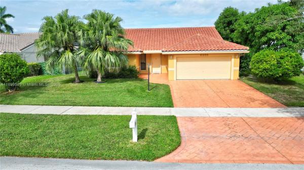 Waverly Hundred, 6255 Hawkes Bluff Ave, Davie, Florida 33331, image 1