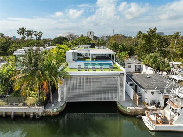 Spring Garden, 641 NW 7th Street Rd, Miami, Florida 33136, image 1