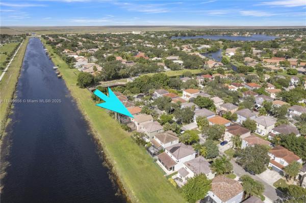 Glen Walk, 11764 SW 1st St, Coral Springs, Florida 33071, image 2