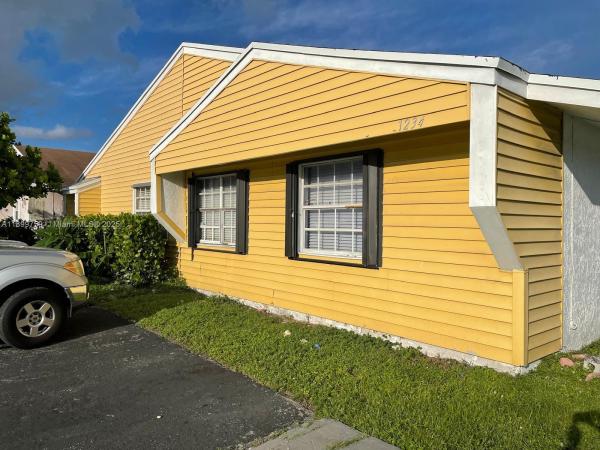 North Lauderdale Estates, 1234 SW 71st Ter, North Lauderdale, Florida 33068, image 1