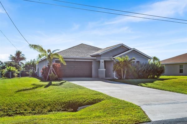 Lehigh Acres Residential, 358 Pembroke St, Lehigh Acres, Florida 33974, image 1