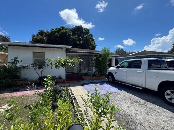 3274 NW 50th St, Miami, Florida 33142, image 1