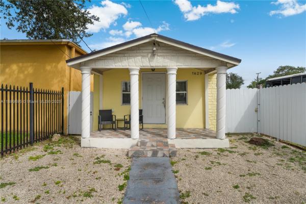 North Miami Estates, 1629 NW 43rd St, Miami, Florida 33142, image 1