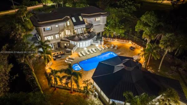 Fort Pierce Residential, 2827 S Indian River Dr, Fort Pierce, Florida 34982, image 1