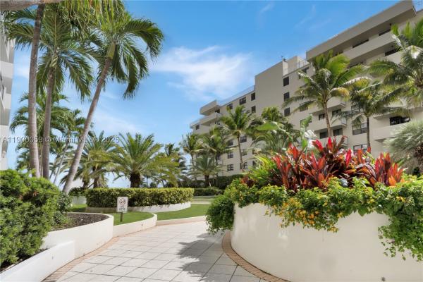 The Decoplage, 100 Lincoln Rd #607, Miami Beach, Florida 33139, image 2