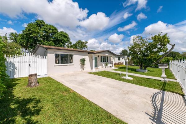 Palmetto Gardens, 4845 NW 169th St, Miami Gardens, Florida 33055, image 3
