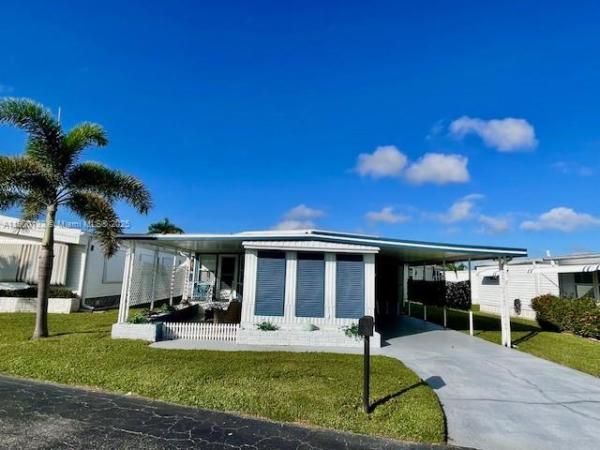 Thunderbird Mobile Homes, 252 Daisy Ave, Fort Myers, Florida 33908, image 1