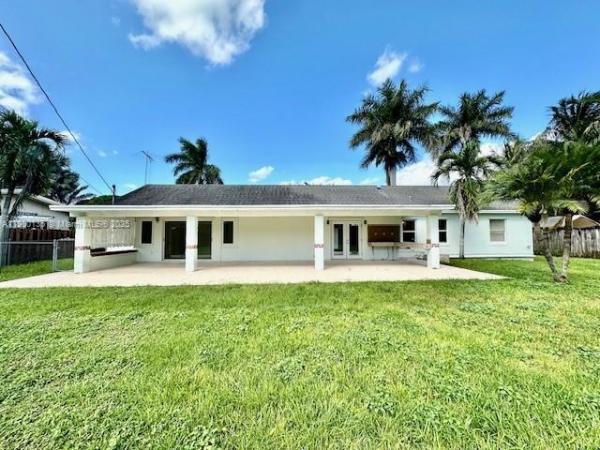 524 NW 14th St, Homestead, Florida 33030, image 1