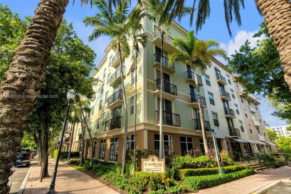 Regent Park At Young Circle, 1900 Van Buren St #206B, Hollywood, Florida 33020, image 1