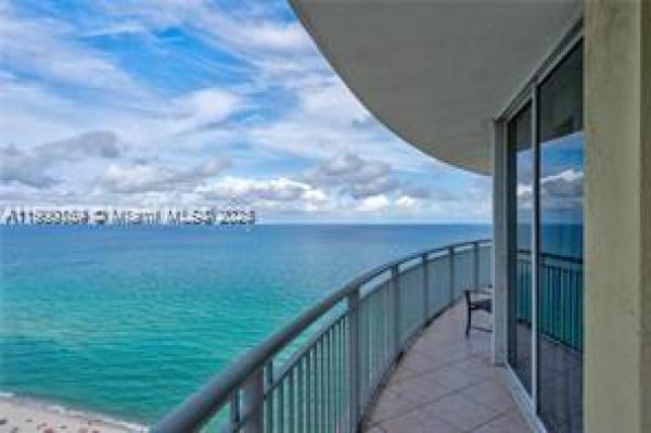DoubleTree By Hilton Ocean Point Resort & Spa, 17375 Collins Ave #2508, Sunny Isles Beach, Florida 33160, image 1