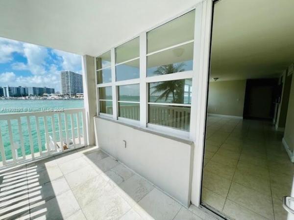 Villa Bay Vista, 2016 Bay Dr #207, Miami Beach, Florida 33141, image 1
