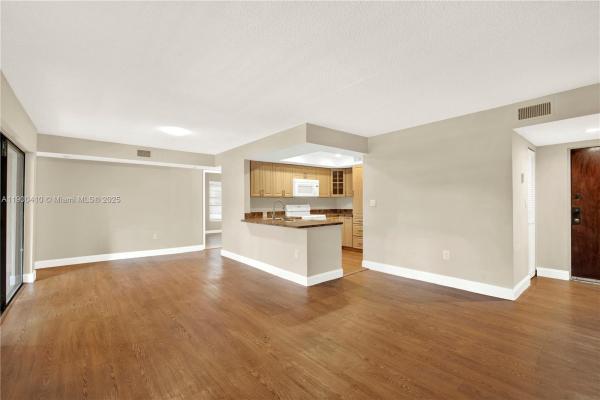 9255 SW 125th Ave #310-R, Miami, Florida 33186, image 1