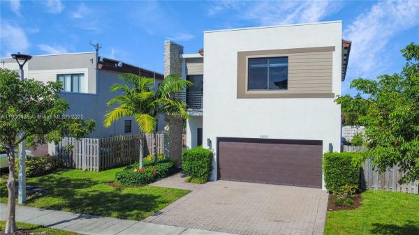 Las Ramblas At Via Ventura, 21016 NE 2nd Ct, Ives Estates, Florida 33179, image 2