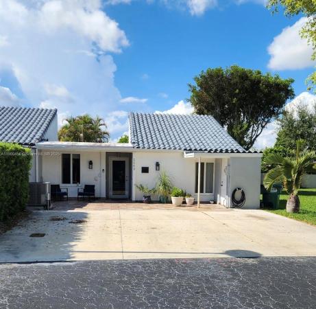 2240 SW 122nd Ct, Miami, Florida 33175, image 1