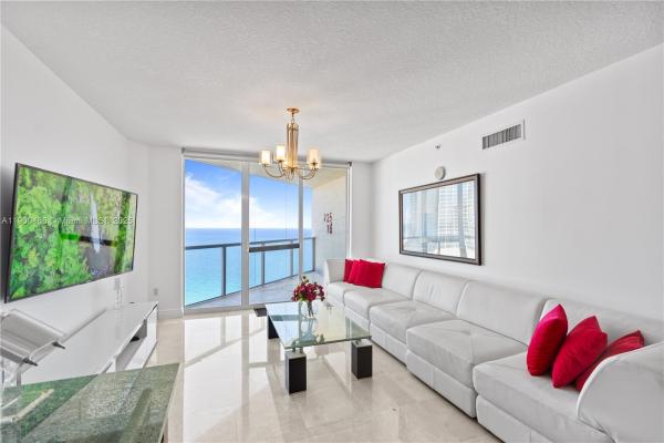 La Perla, 16699 Collins Ave #3604, Sunny Isles Beach, Florida 33160, image 1