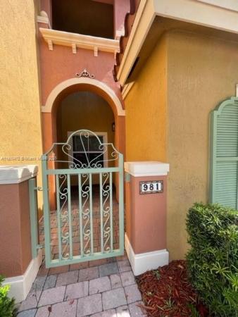 Pembroke Cay, 981 SW 143rd Ave #1402, Pembroke Pines, Florida 33027, image 1