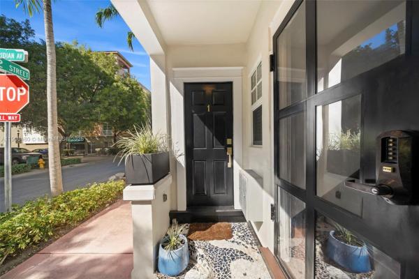 All Corners, 739 2nd St #1, Miami Beach, Florida 33139, image 1