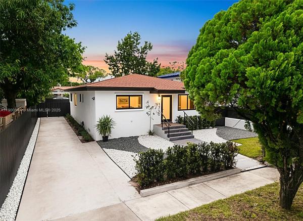 South Shenandoah, 1720 SW 12th St, Miami, Florida 33135, image 1