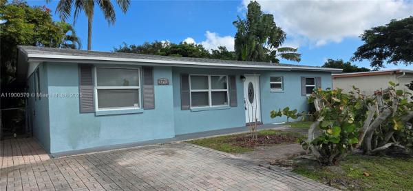 Palm Beach Cabana Colony, 3713 Island Rd, Palm Beach Gardens, Florida 33410, image 1