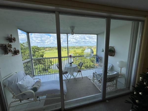 Palm-Aire Country Club 4, 3080 N Course Dr #704, Pompano Beach, Florida 33069, image 1