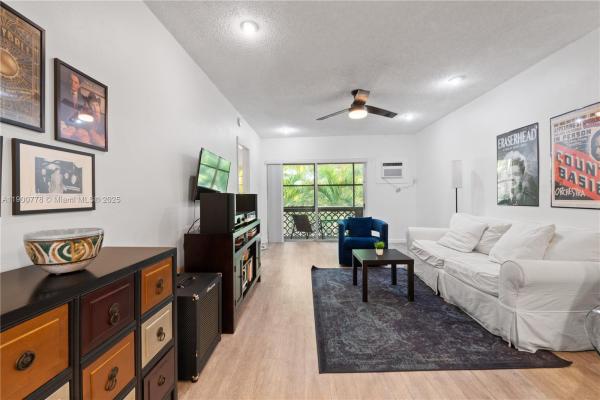 Santona, 6580 Santona St #A42, Coral Gables, Florida 33146, image 3