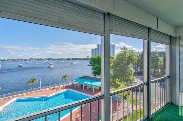 Point East, 2910 Point East Dr #M412, Aventura, Florida 33160, image 2
