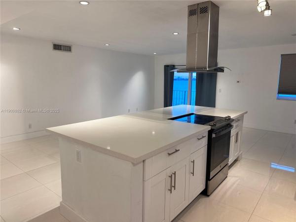 North Bay Village, Florida 33141, image 1