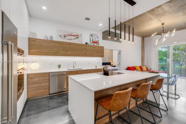 11111 Biscayne Blvd #1F, Unincorporated Dade County, Florida 33181, image 1