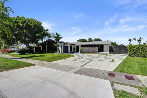 Bel Aire, 9371 SW 185th Ter, Cutler Bay, Florida 33157, image 2