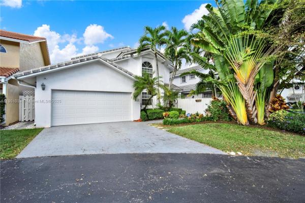 Kendall Grove Cluster Homes, 10825 SW 91st Ln, Kendall, Florida 33176, image 2