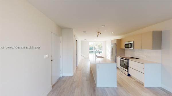 Aventura Village, 2555 NE 193rd St #2224, Ojus, Florida 33180, image 2