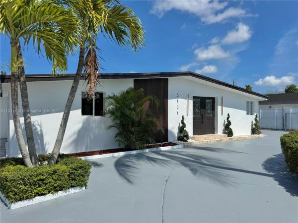 5101 SW 112th Pl, Miami, Florida 33165, image 1
