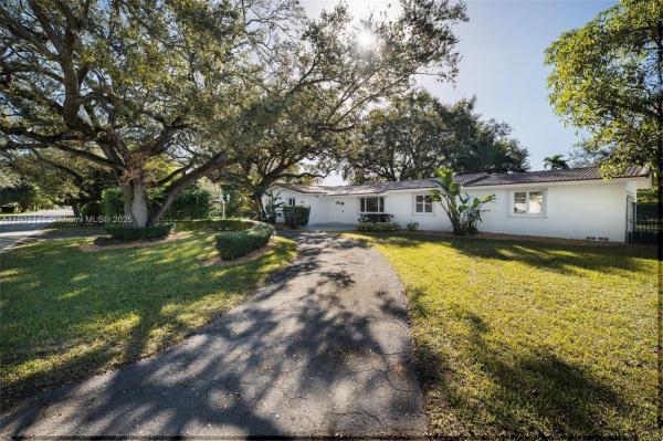 Pinecrest Residential, 8390 SW 132nd St, Pinecrest, Florida 33156, image 1